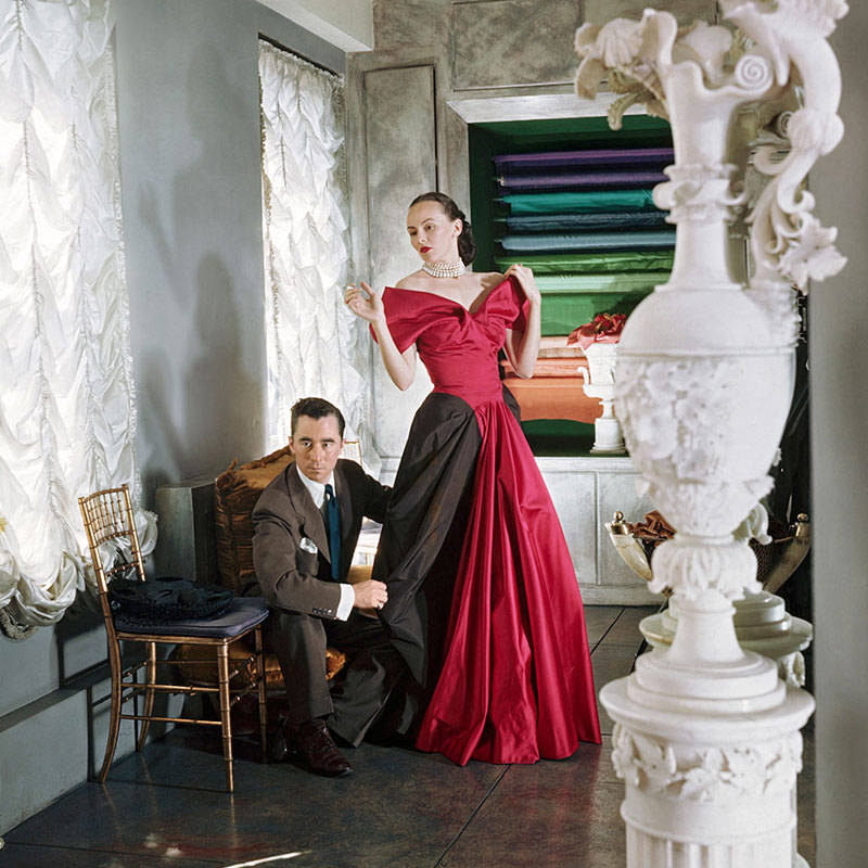 How Christian Dior revolutionized fashion 70 years ago – DW – 02