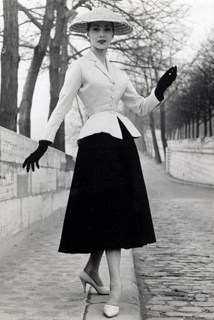 History of Fashion: 1940s to 1950s Dior’s New Look & Charles James ...