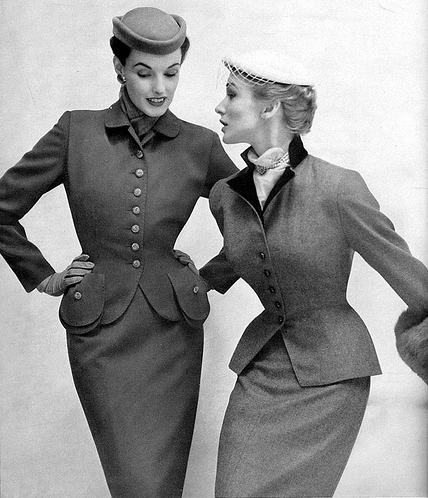 1950s Womens Suits History and Pictures